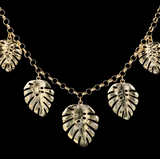 collier breeze leaf | قلادة بريز ليف (ورقة النسيم)