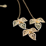 collier wild leaf peridot | قلادة الورقة البرية بحجر البيريدوت