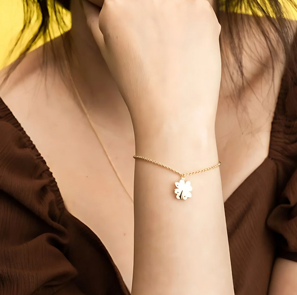 bracelet luky clover | سوار الوردة الرباعية للحظ