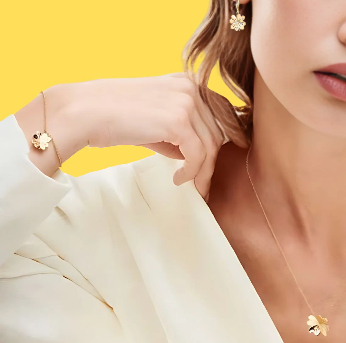 ensemble lucky clover | طقم لوكي كلوفر (البرسيم المحظوظ)