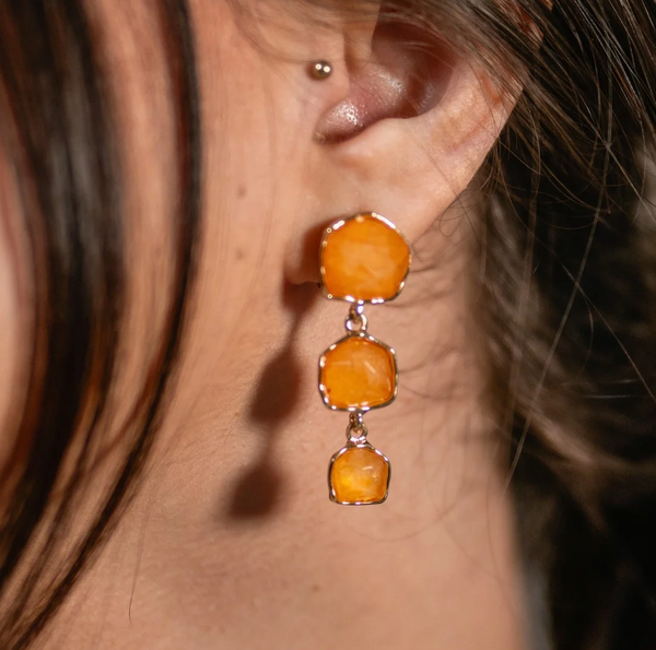 Boucles d’oreilles Empower Quartz | أقراط إمباور بحجر الكوارتز