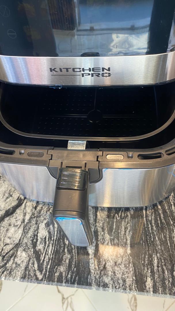 PACK - KITCHEN PRO AIRFRYER 8L + SÈCHE LINGE OFFERT