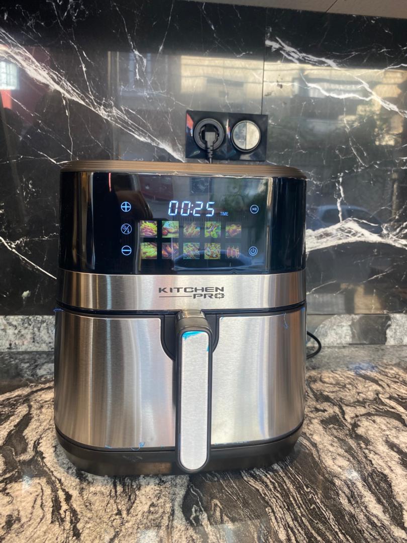 PACK - KITCHEN PRO AIRFRYER 8L + SÈCHE LINGE OFFERT